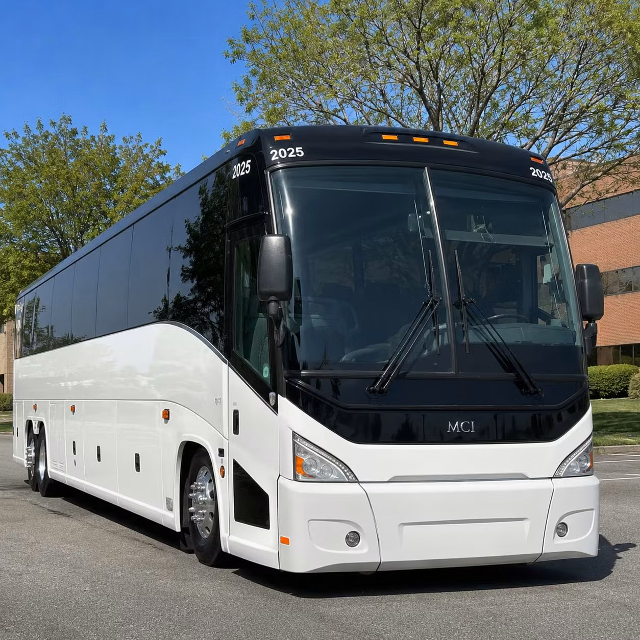 employee commuter shuttles in rochester that run on your schedule