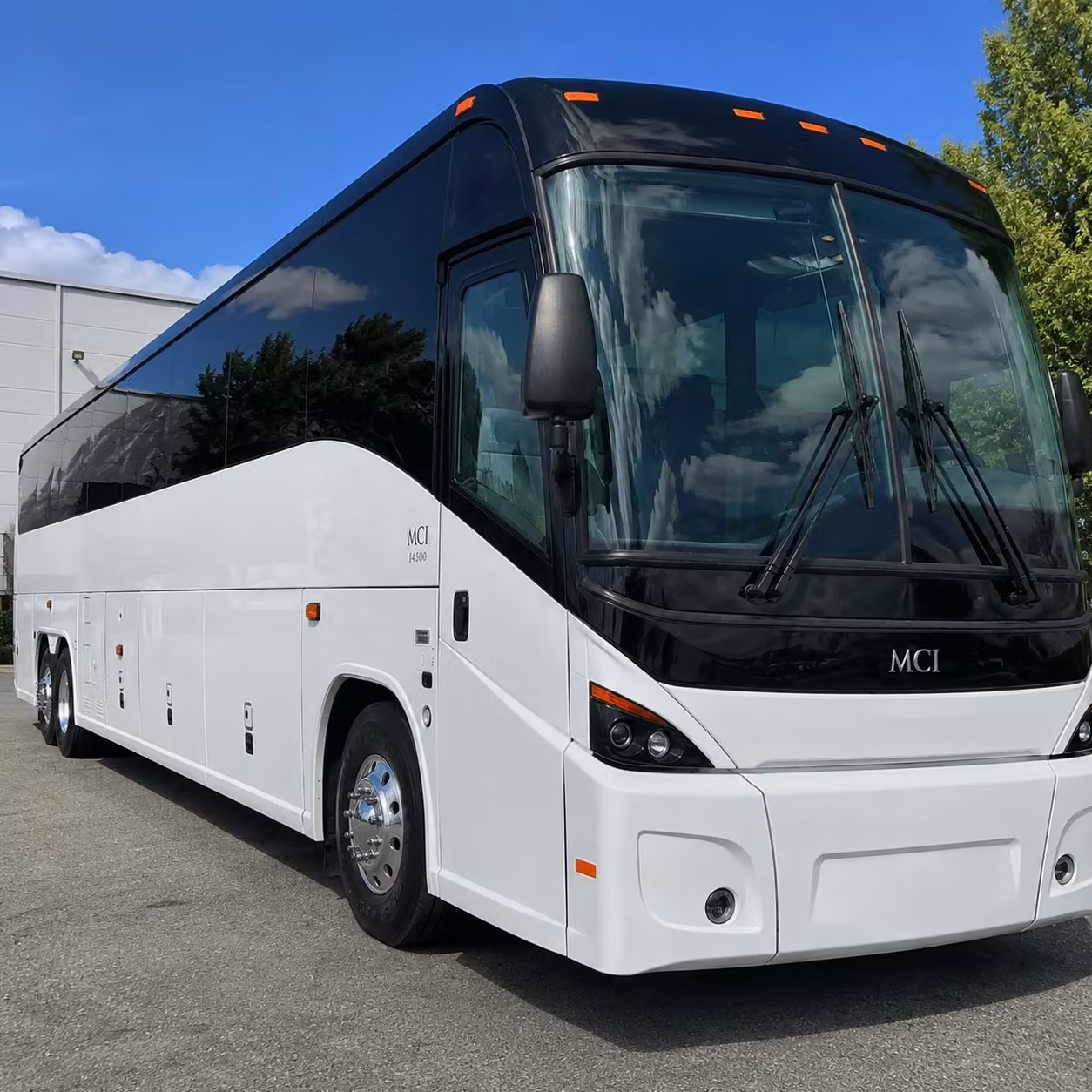 rochester employee transportation for recurring commuter routes and remote parking shuttles